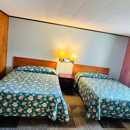 Sun N Snow Hotel Cadillac Bagian luar foto