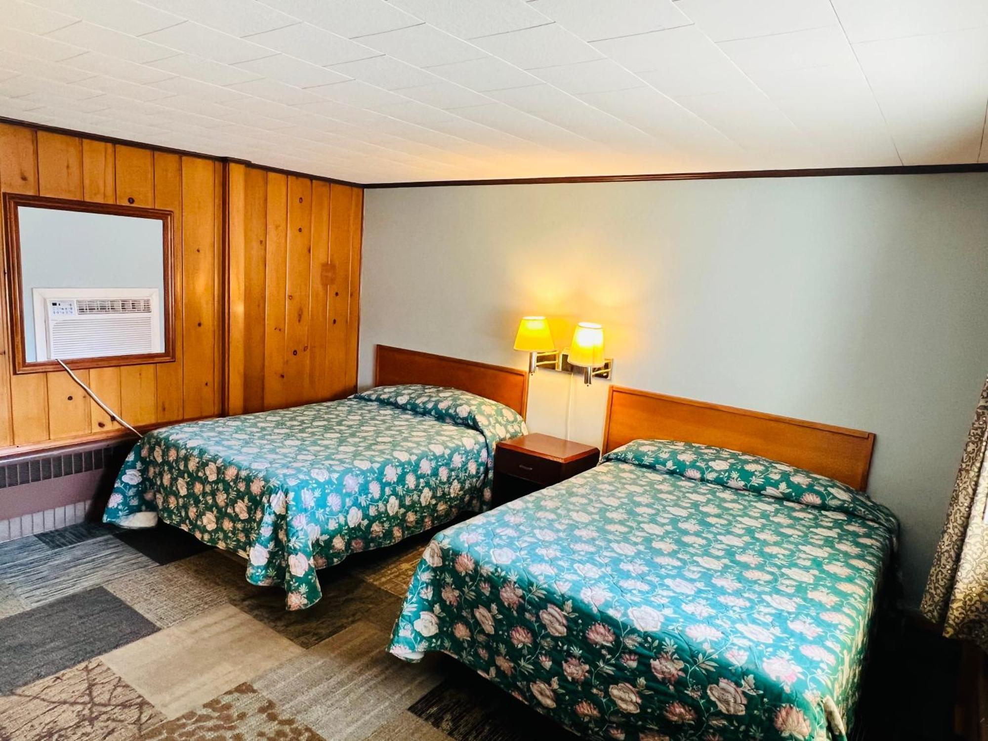 Sun N Snow Hotel Cadillac Bagian luar foto