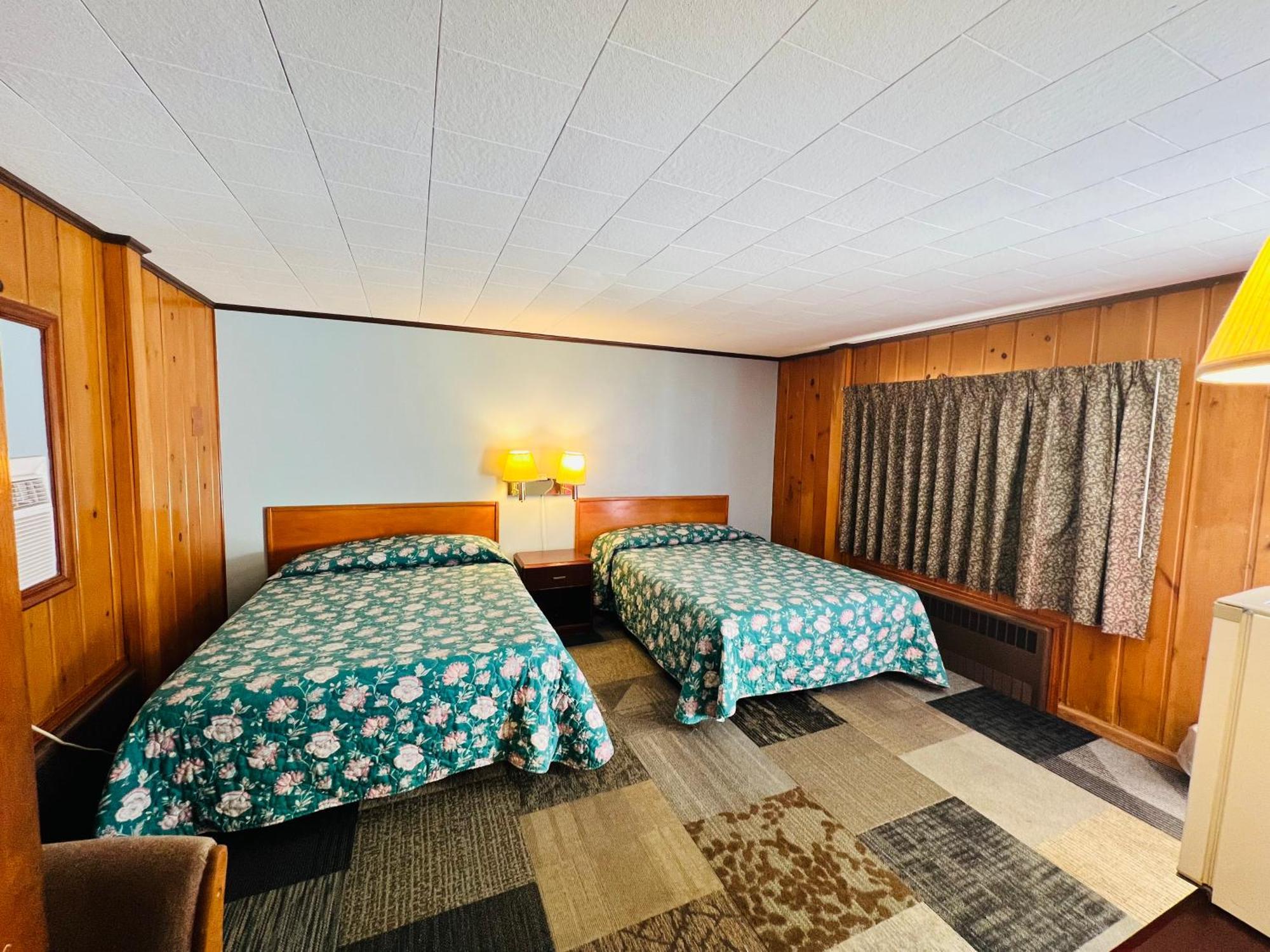 Sun N Snow Hotel Cadillac Bagian luar foto