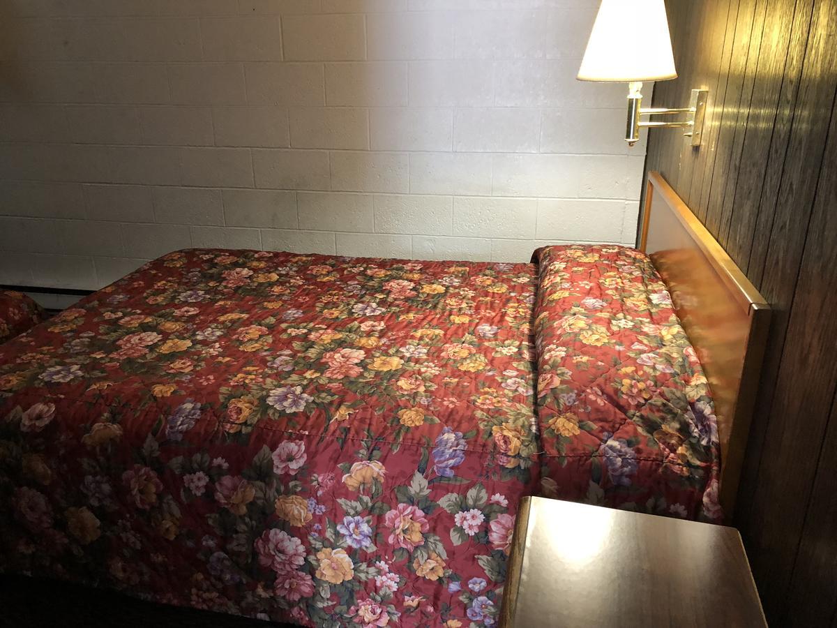 Sun N Snow Hotel Cadillac Bagian luar foto