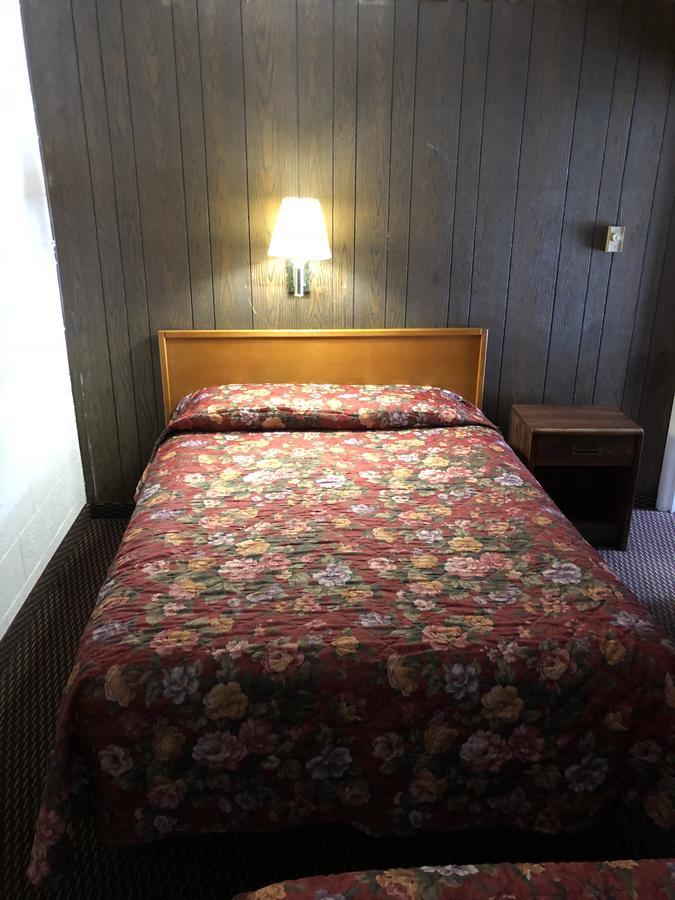 Sun N Snow Hotel Cadillac Bagian luar foto